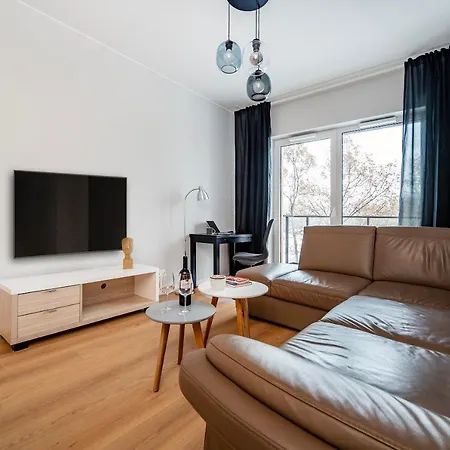 Apartment Business - Nature Nearby, Parking - By Rentujemy